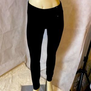 Carrie Underwood Black Medium Leggings